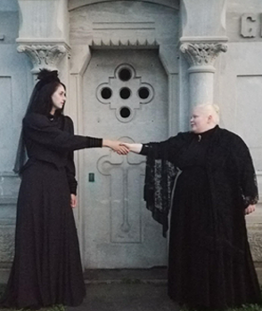 Sara Mimnall, Rebecca Wright